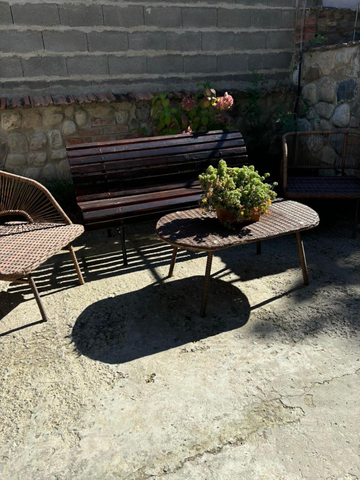 Verona Apartment Dushet'i Exterior photo